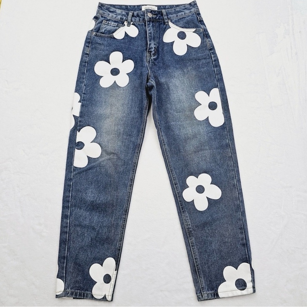 Angel Kiss Blue Jeans with White Floral
Pattern (4) - Picture 2 of 4